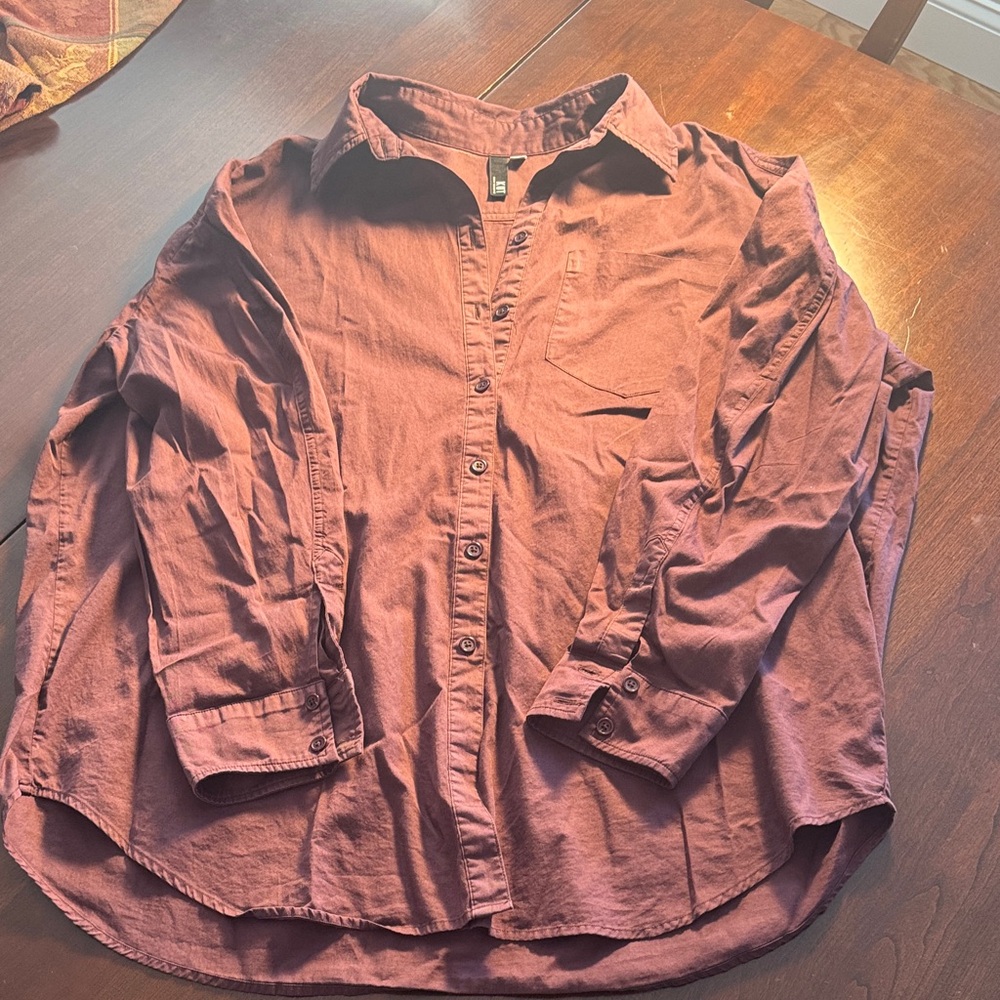 Kut from the Kloth women’s shirt size large brown